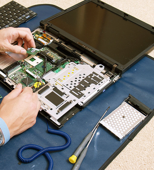 laptop-repair-store-in-surrey